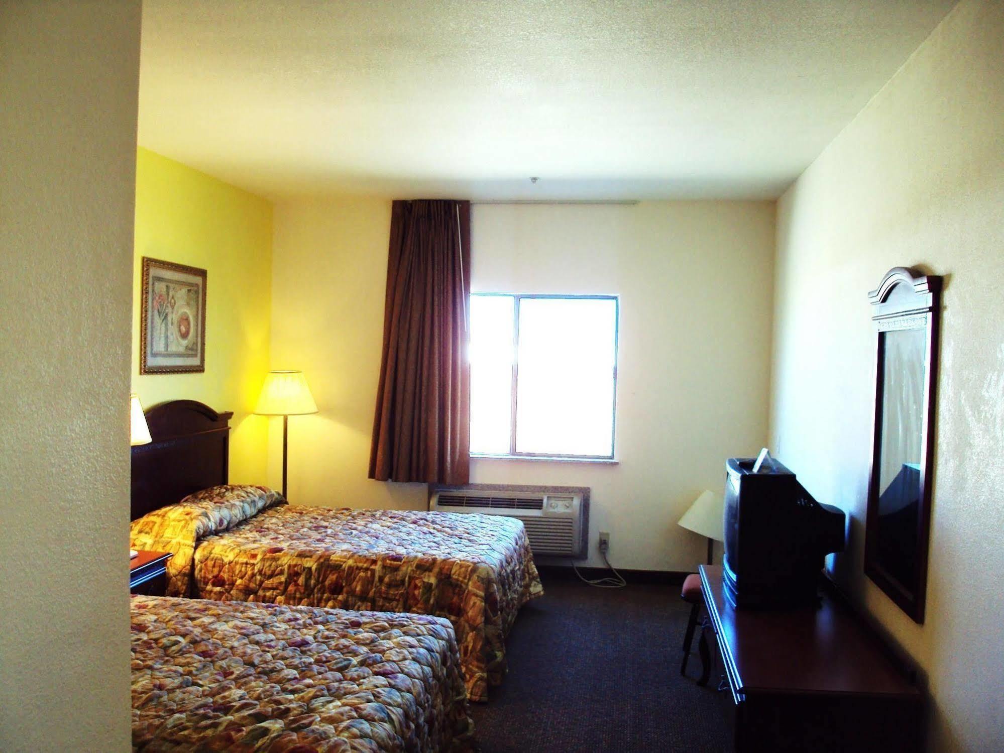 Tropicana Inn And Suites Dallas Extérieur photo